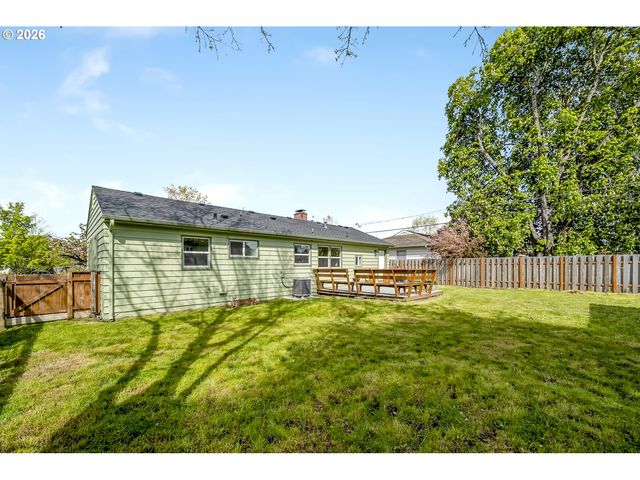 4750 Sw LARCH Dr, Beaverton, OR 97005