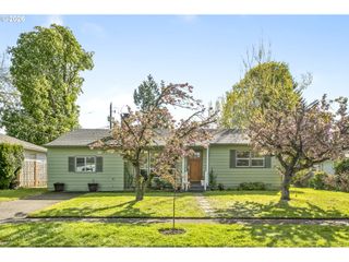 4750 Sw LARCH Dr, Beaverton, OR 97005