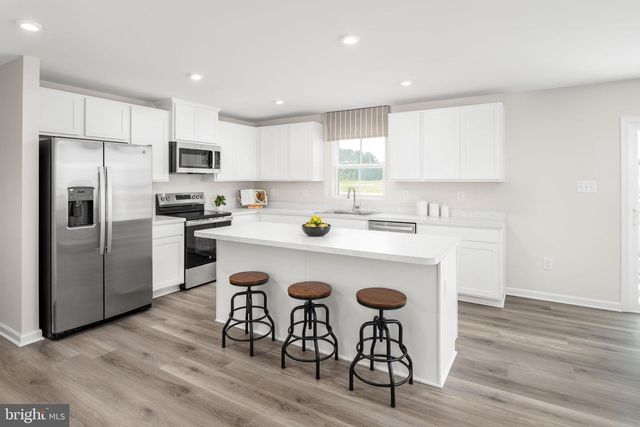 35 EAGLE DR, Gettysburg, PA 17325