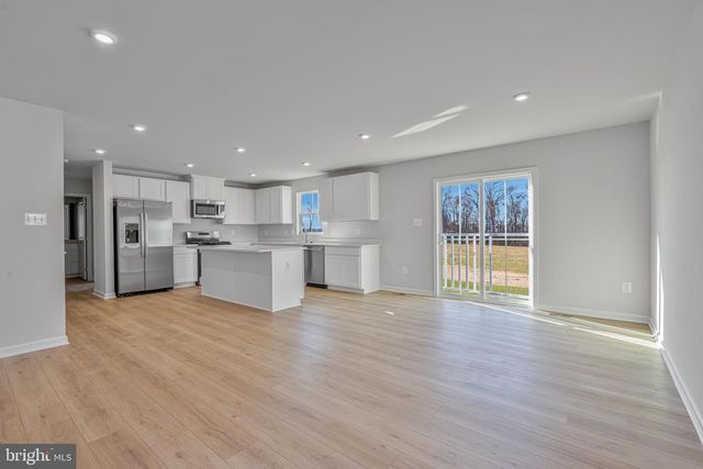 35 EAGLE DR, Gettysburg, PA 17325