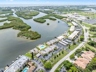 1727 Minutemen Causeway, 108, Cocoa Beach, FL 32931
