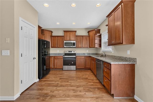 6345 Olmadison Place, Atlanta, GA 30349
