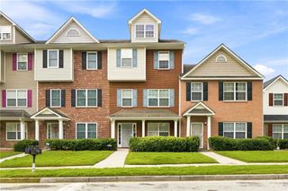 6345 Olmadison Place, Atlanta, GA 30349