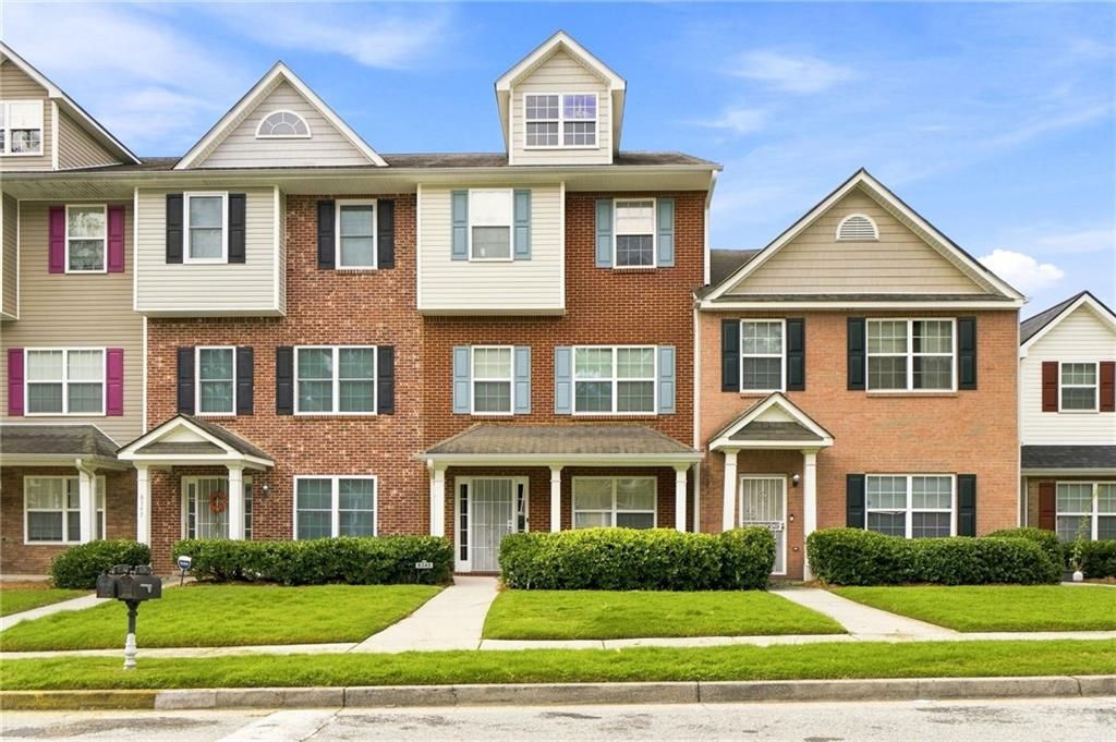 6345 Olmadison Place, Atlanta, GA 30349