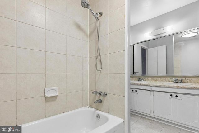 230 HOLLY DR, King Of Prussia, PA 19406