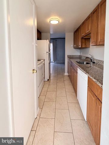 230 HOLLY DR, King Of Prussia, PA 19406