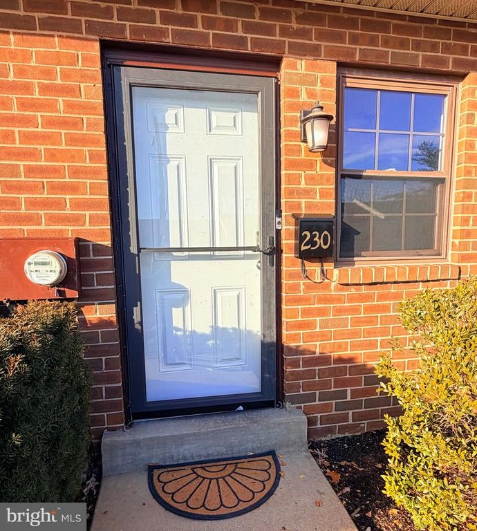 230 HOLLY DR, King Of Prussia, PA 19406