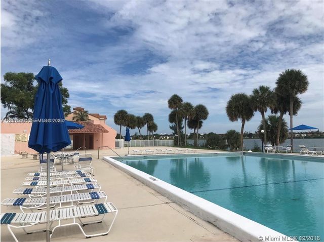 20850 San Simeon Way 107-5, Miami, FL 33179