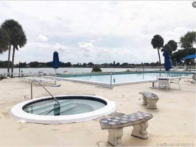 20850 San Simeon Way 107-5, Miami, FL 33179