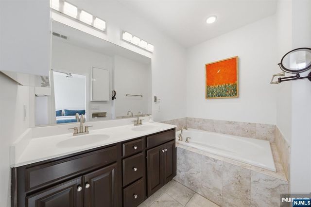 69 Truman Drive 2507, Wood Ridge, NJ 07075