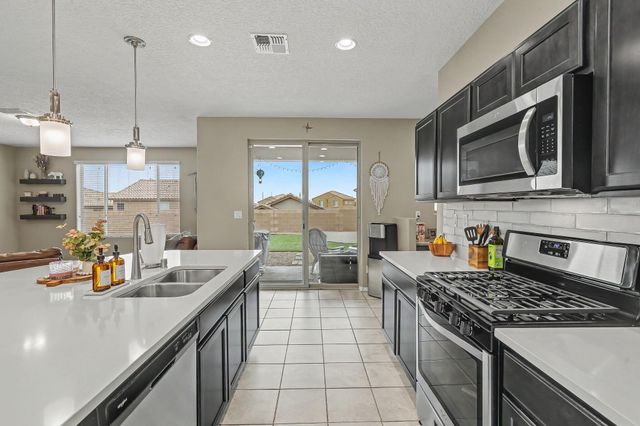 8828 Wind Sock Road NW, Albuquerque, NM 87120