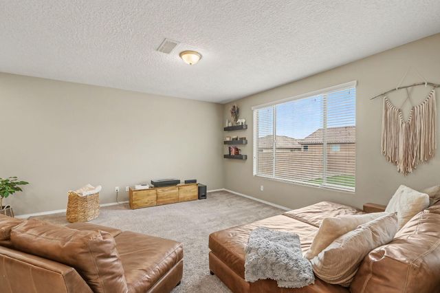 8828 Wind Sock Road NW, Albuquerque, NM 87120
