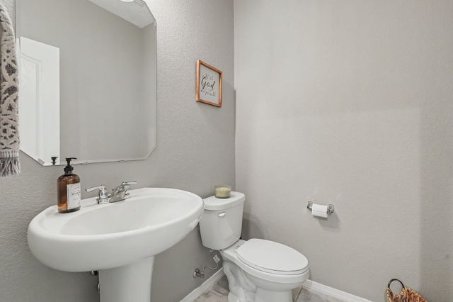8828 Wind Sock Road NW, Albuquerque, NM 87120