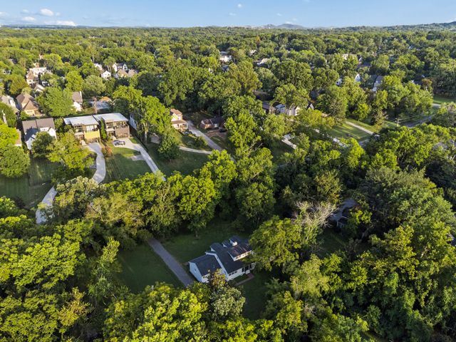 4025 Lealand Ln, Nashville, TN 37204