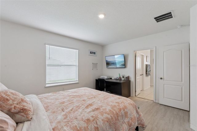 15280 WHITE TAIL LOOP, Mascotte, FL 34753