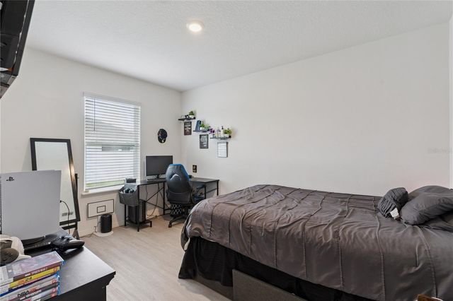 15280 WHITE TAIL LOOP, Mascotte, FL 34753