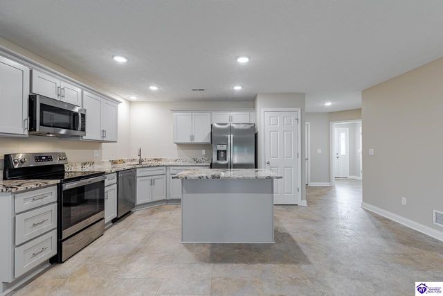 307 Breckinridge Circle, Vine Grove, KY 40175