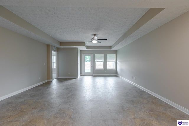 307 Breckinridge Circle, Vine Grove, KY 40175