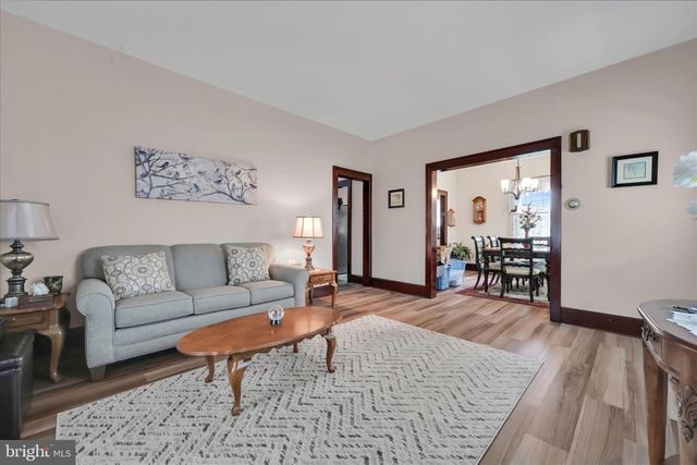 316 W INDEPENDENCE ST, Orwigsburg, PA 17961