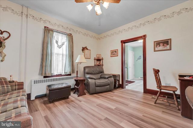 316 W INDEPENDENCE ST, Orwigsburg, PA 17961