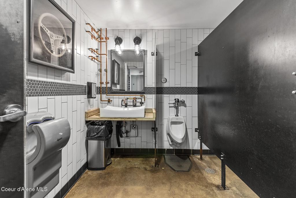 523/517 E. Sherman Avenue, Coeur d'Alene, ID 83814 photo 21