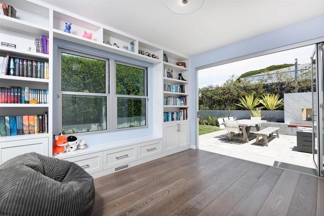 1573 Copa de Oro, La Jolla, CA 92037