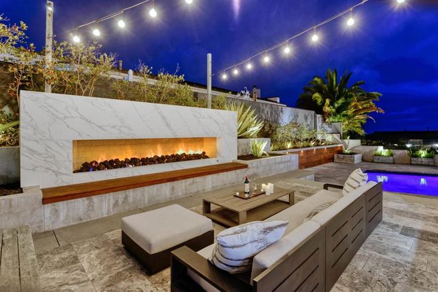 1573 Copa de Oro, La Jolla, CA 92037