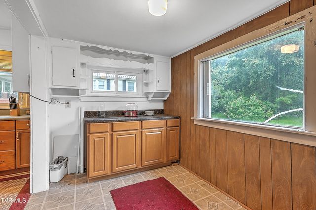 208 Gravely Road, Kingsport, TN 37665