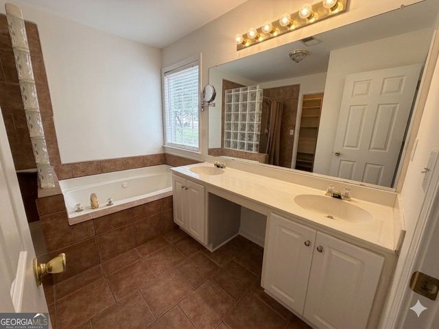 45 Greens Court, Newnan, GA 30265