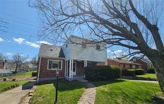1034 Elwell St, Lincoln Place, PA 15207