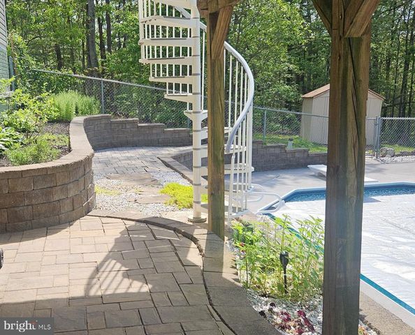 148 ARKLOW DR, Cross Junction, VA 22625
