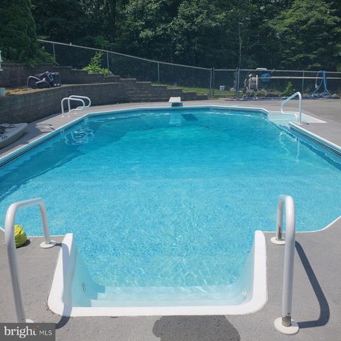 148 ARKLOW DR, Cross Junction, VA 22625