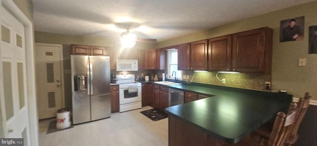 148 ARKLOW DR, Cross Junction, VA 22625