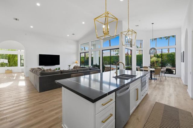 50245 Mountain Shadows Road, La Quinta, CA 92253