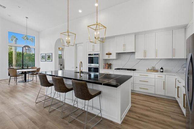 50245 Mountain Shadows Road, La Quinta, CA 92253