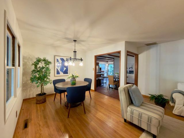 3057 South Court, Palo Alto, CA 94306