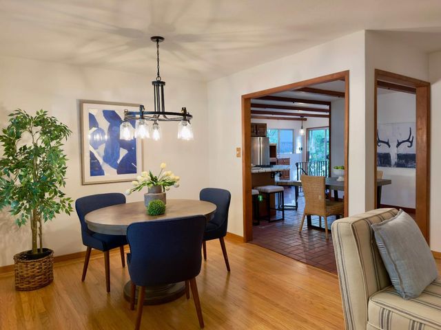 3057 South Court, Palo Alto, CA 94306