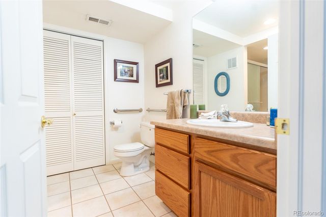 5123 S Iris Way, Littleton, CO 80123