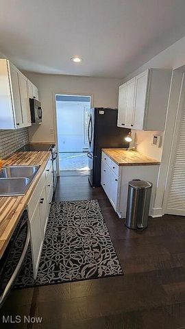 4389 Devonshire Drive, Youngstown, OH 44512