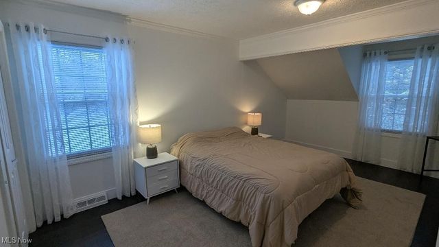 4389 Devonshire Drive, Youngstown, OH 44512