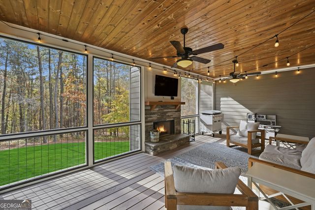 227 Wilshire Terrace, White, GA 30184