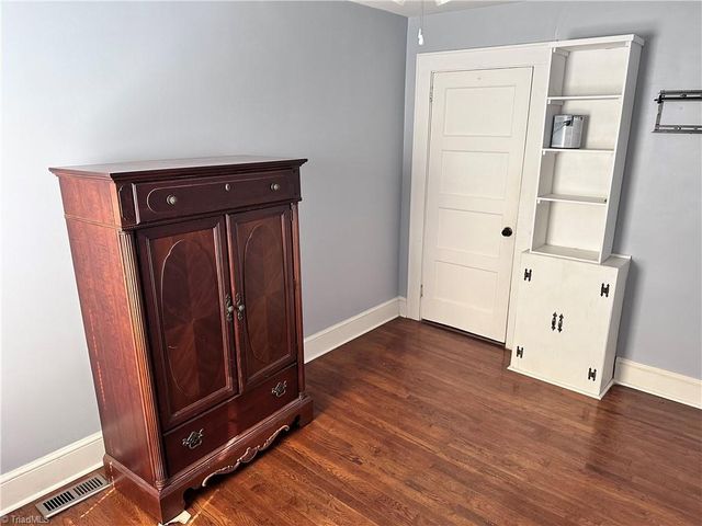 516 Rosewood Drive, Lexington, NC 27292