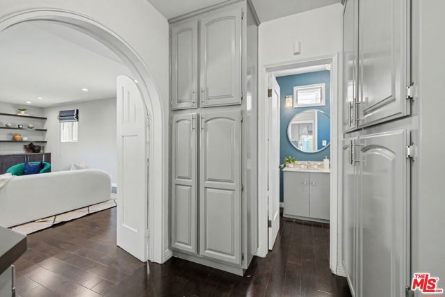 6667 W 5th Street, Los Angeles, CA 90048