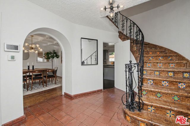 6667 W 5th Street, Los Angeles, CA 90048