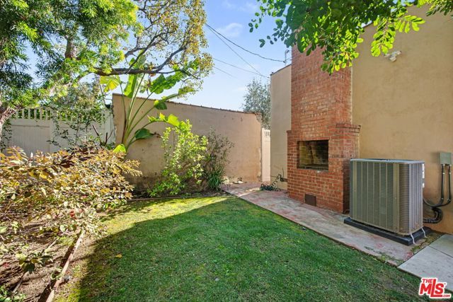 6667 W 5th Street, Los Angeles, CA 90048