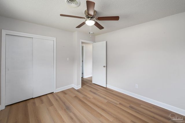 12 Western Dr, Pensacola, FL 32506