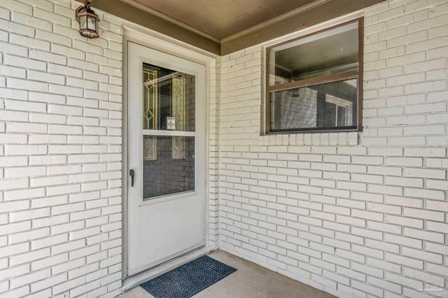 12 Western Dr, Pensacola, FL 32506