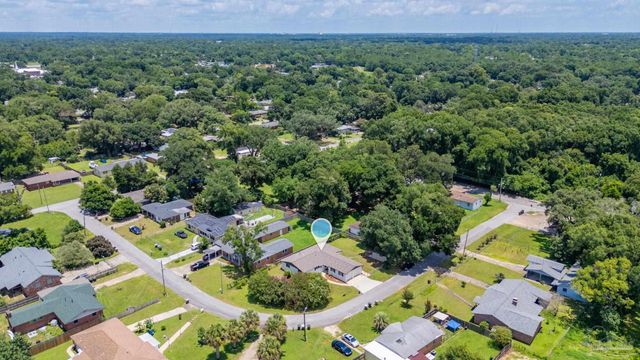 12 Western Dr, Pensacola, FL 32506