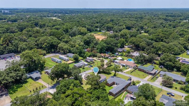 12 Western Dr, Pensacola, FL 32506