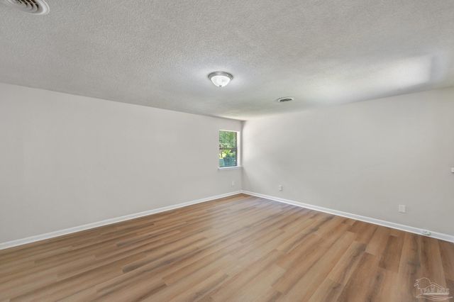 12 Western Dr, Pensacola, FL 32506